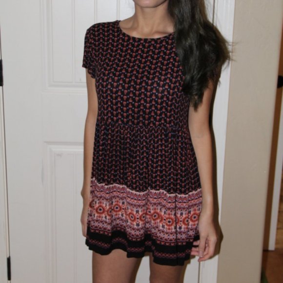 70's patterned dress - Picture 1 of 3